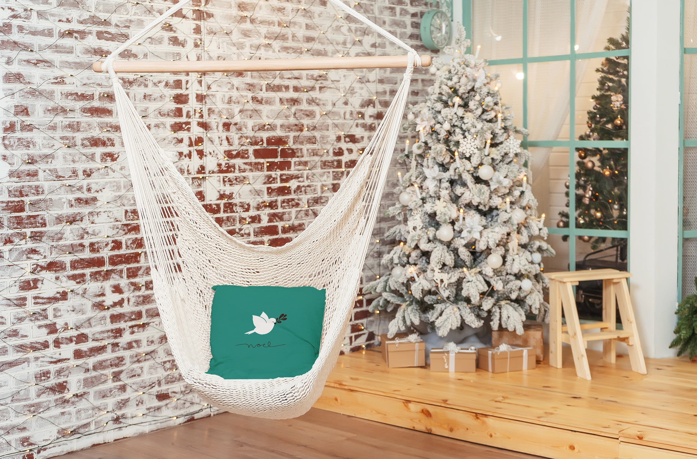 Simply Daisy Mint Colored Noel Bird Christmas Soft Spun Polyester Indoor/Outdoor Throw Pillow, 20" x 20"