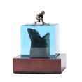 thumbnail image 1 of [5 Cm Shark Surfer [Incluye Portalámparas]] Exterior Ocean Shark Surfer Micro Paisaje Nocturna Adorno Hecho A Mano Cristal Resina Epoxi Artesanía Tendencia (A), 1 of 9