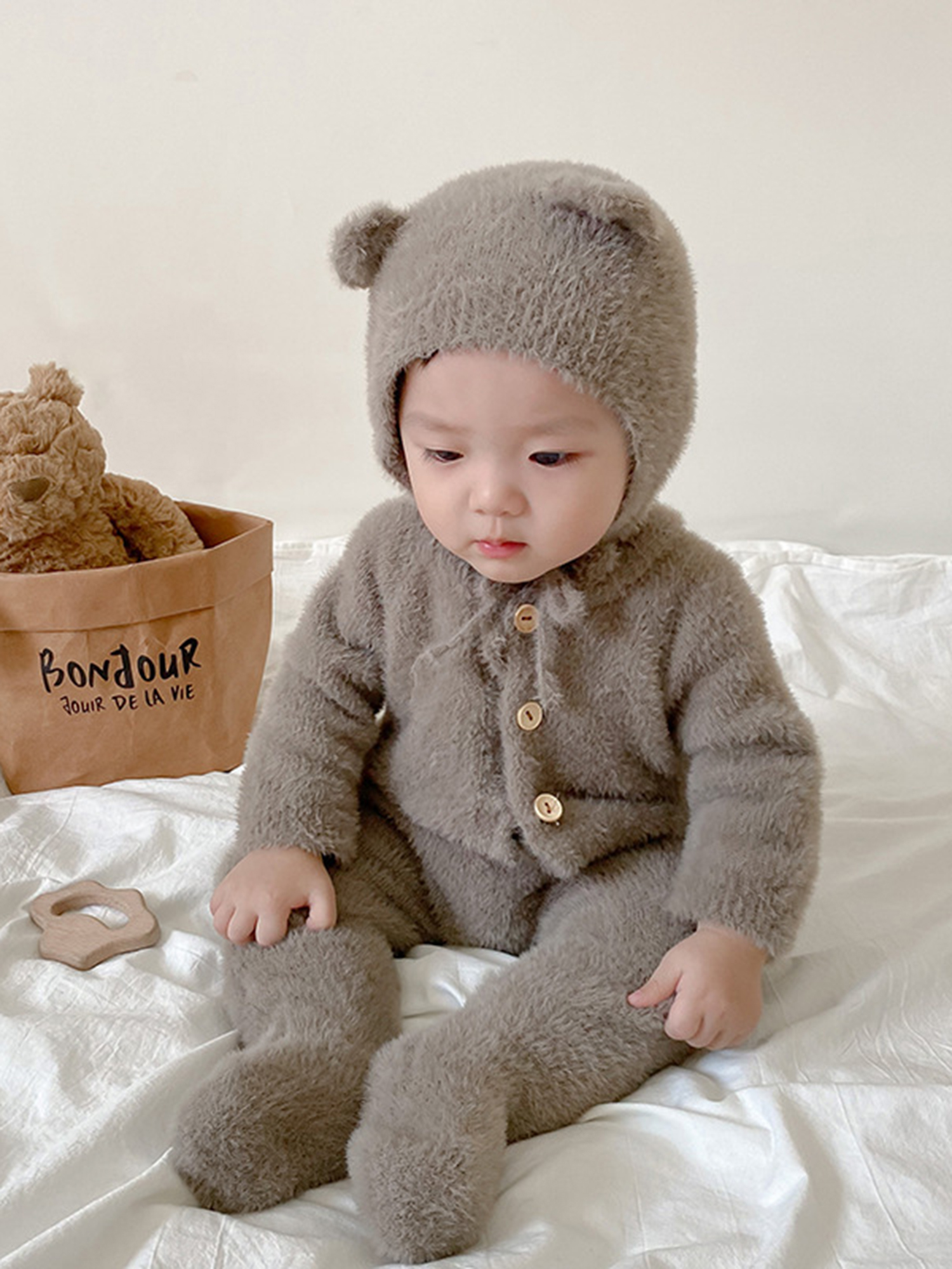 Arvbitana Infant Baby Girl Boy Plush Jumpsuit Long Sleeve Round Neck Button Closure Solid Color Playsuit  + Hat Winter Warm One Pieces Clothes for Infant 2Pcs 0-24M