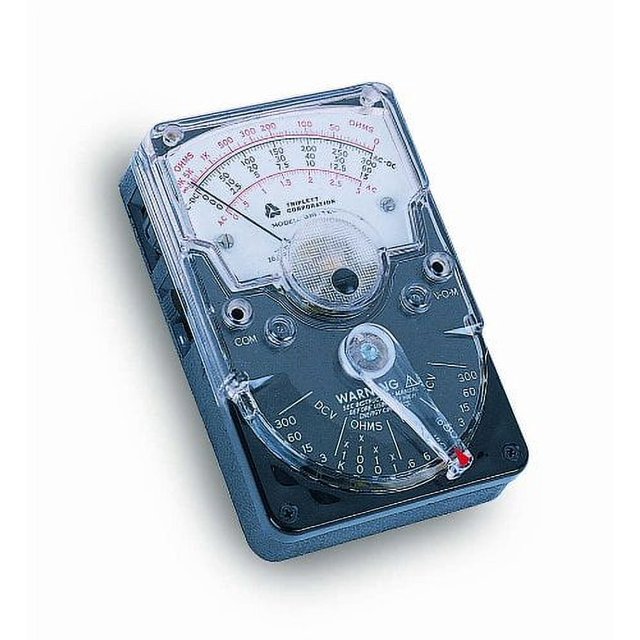 Triplett Multimètre Analogique à Main 3018 Modèle 310 - Tension AC/DC, Courant Continu, Résistance