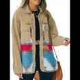 thumbnail image 3 of Chaqueta Vaquera de Larga con Solapa Holgada y Parches para Mujer, Estilo Retro con Borde Sin Rematar, de Medio. Caqui M, 3 of 6