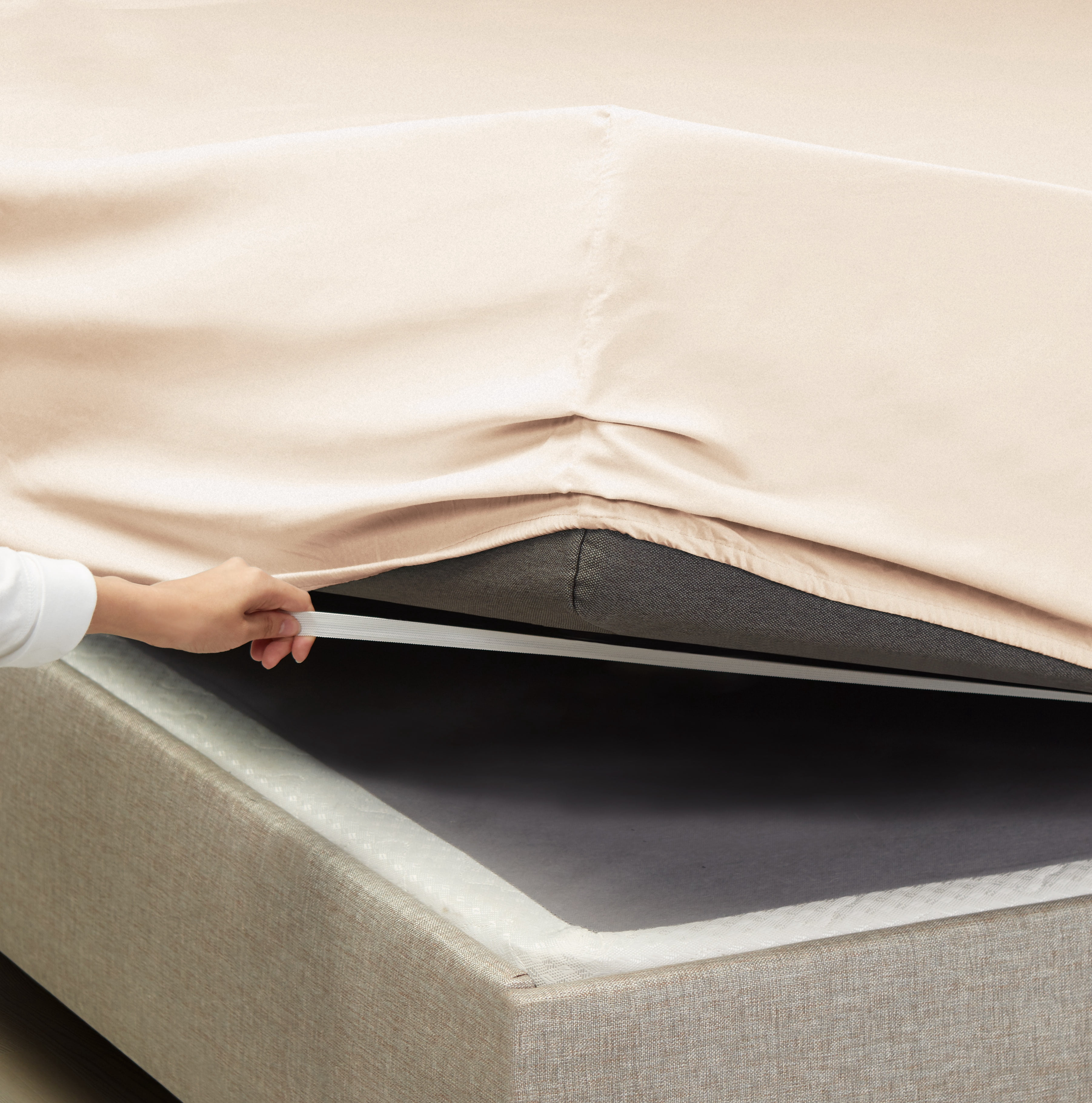 Hearth & Harbor Deep Pocket 4 Piece Solid Bed Sheet Set, 1800 Thread Count Microfiber Sheets, Full, Taupe S&