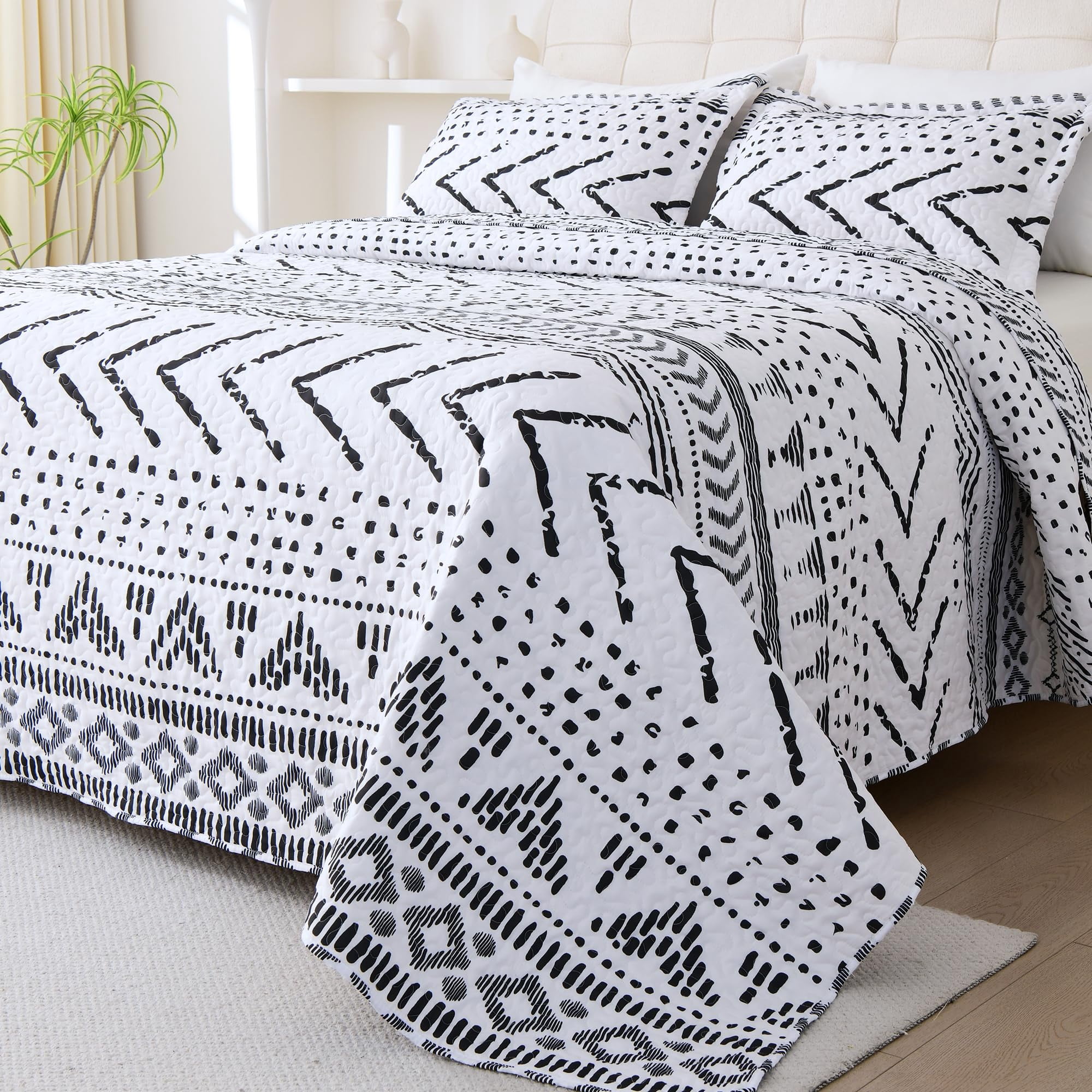Evenhug Quilt Set 3-Piece Queen Black Stripe Bedding Set Microfiber Quilt Bedding Set With 2 Pillow Shams