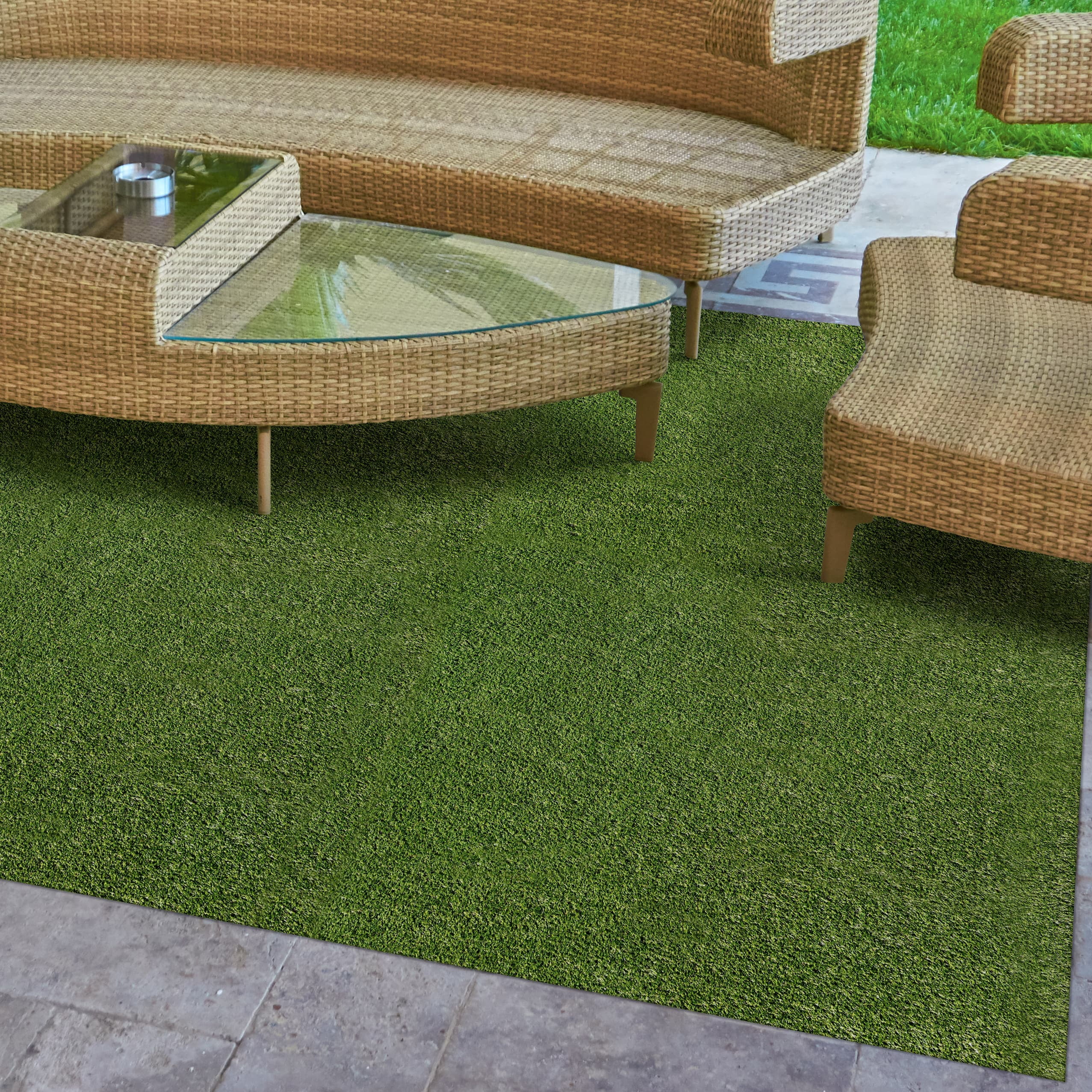 Emerald Green 4 in.  Width X 4 in. Length x 32 Mm Thick Sample Pre Cut Artificial Grass Turf Roll