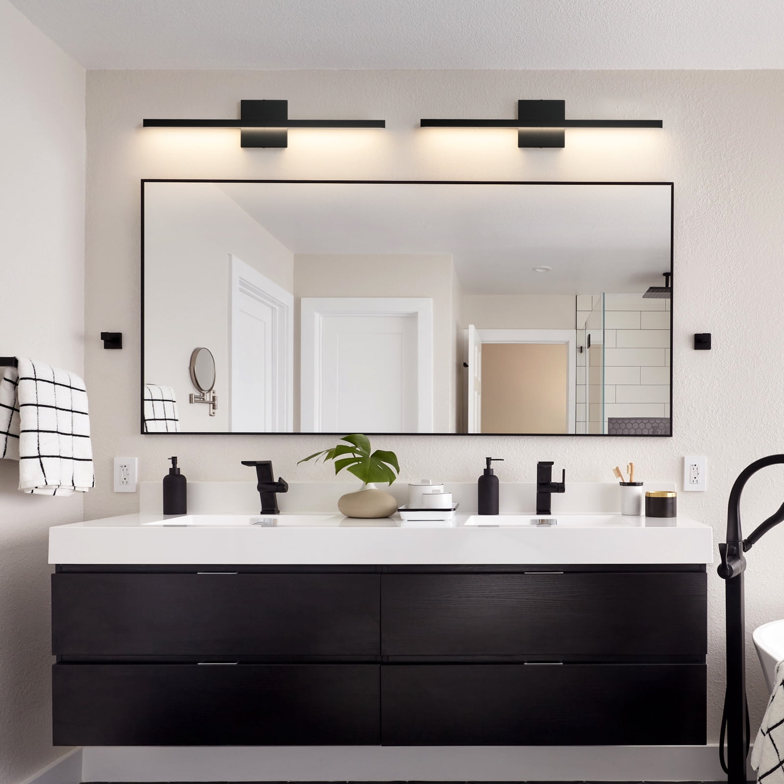 Vanity Light for Bathroom Lighting Fixtures Over Mirror Dimmable Integrated LED 24 inch Modern Vanity Lights Black Bathroom Light Bar Bath Wall Sconce