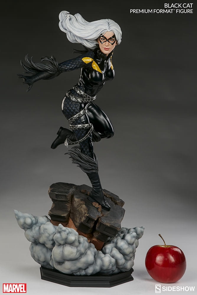 black cat figurine marvel