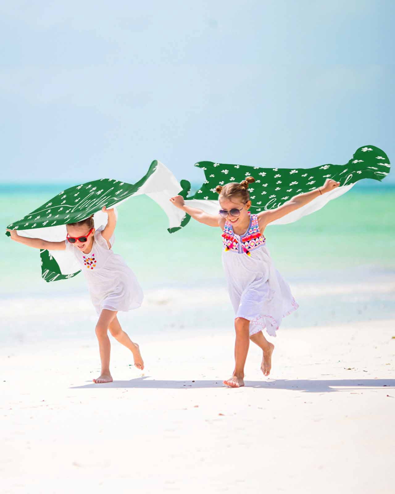Lucky Shamrock, Beach Towels Oversized Super Absorbent, St. Patrick's Day Irish Clover Green Lightweight Bath Towel Quick Dry Sets For Bathroom/Pool/Rv Camping/Beach Play/Gym Room/Picnic 35"x70"