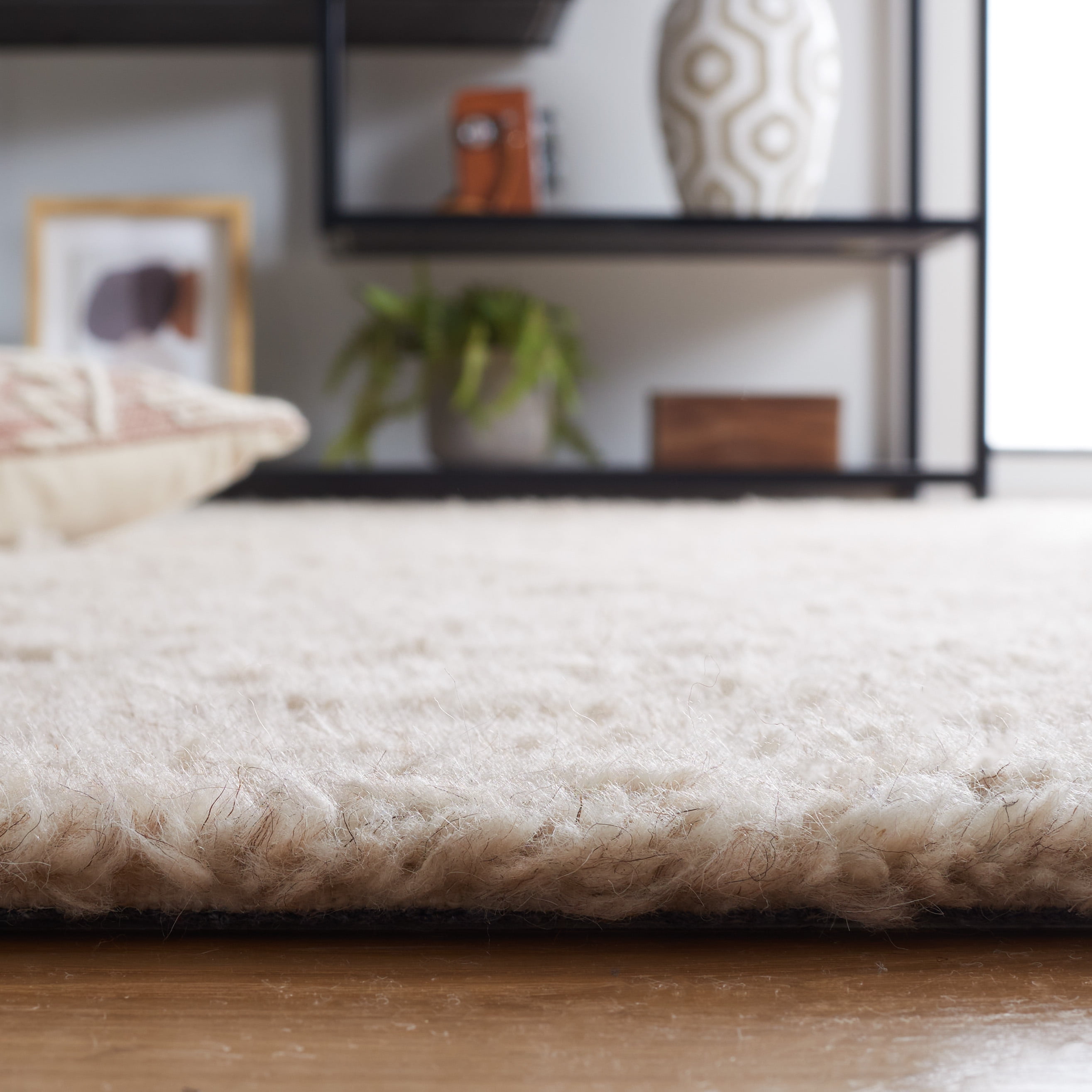 SAFAVIEH Casablanca Eugene Solid Runner Rug, Beige, 2'3" x 9'