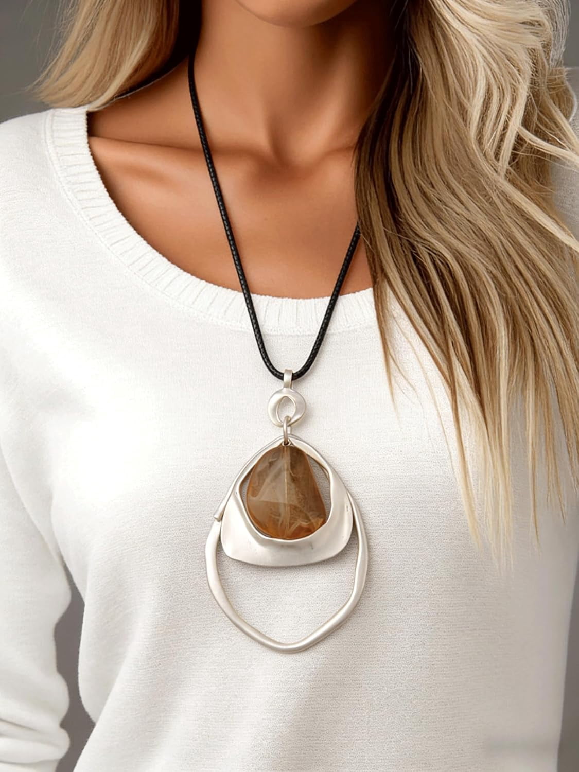 Vintage Leather Necklace for Women Men Handmade Boho Alloy Turquoise Wood Choker Pendant Necklaces with Long Adjustable Leather Cord[q1333]