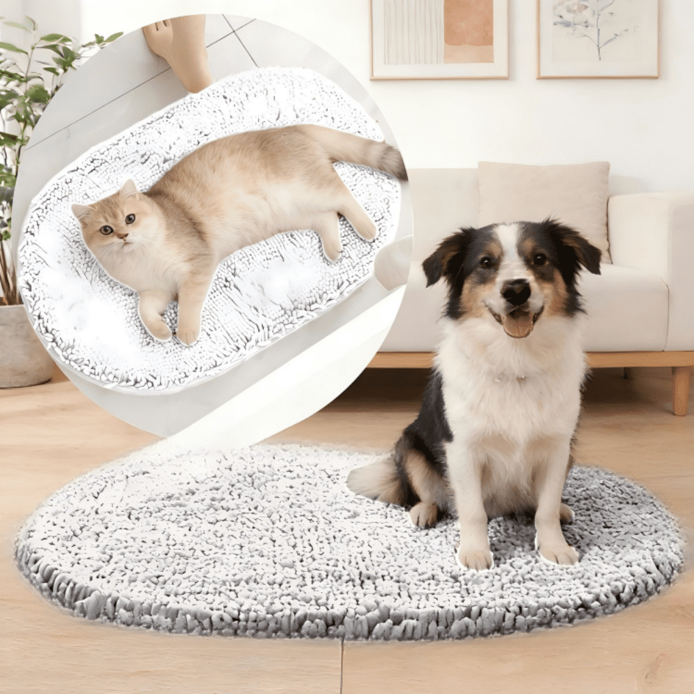 MK Gdledy Chenille Oval Bath Rug 16x24, Rubber Backing Quick Dry Washable Microfiber Mats，White