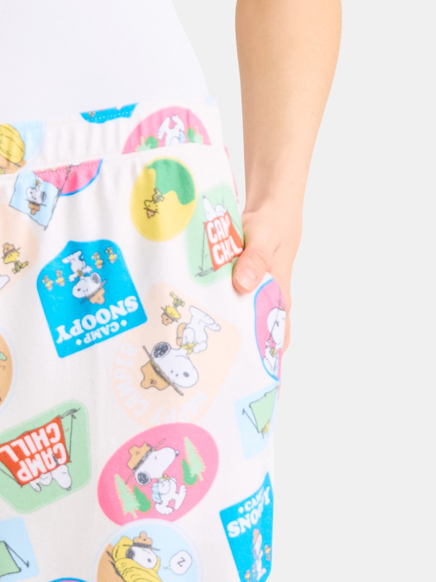 Snoopy Women’s and Women’s Plus Print Sleep Pants, Sizes XS-3X