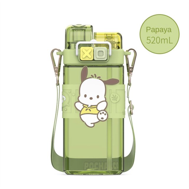 taza de paja sanrio de 520 ml botellas de agua de hello kitty kawaii sin bpa melody cinnamoroll kuromi tazas de plástico con tapas y pajitas Verde papaya 520 ml, botella de plástico translúcida con correa ajustable y cierre superior de doble tapa; ilustración de perro de orejas grandes blanco con pañuelo amarillo, pajita interna visible, banda antideslizante central y hebillas metálicas en la correa, adecuada para llevar en viajes y uso diario.