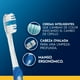 thumbnail image 2 of Cepillo de Dientes Oral-B Indicator con Cerdas Medias, 2 pzas, 2 of 5
