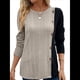 thumbnail image 1 of Camisa Asimétrica de Larga con Botones y Bloques de Color para Mujer, Ribete de Botones Claros y Abertura Lateral en la Cintura. Caqui S, 1 of 8