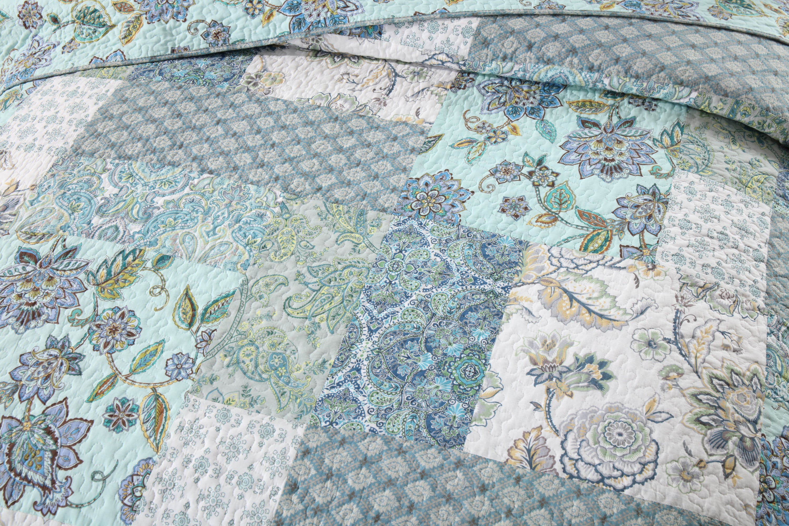 NEWLAKE 3-Piece Floral Cotton Patchwork Quilt Set Decor Quilt Set with Pillow Shams (Queen, Light Turquoise)