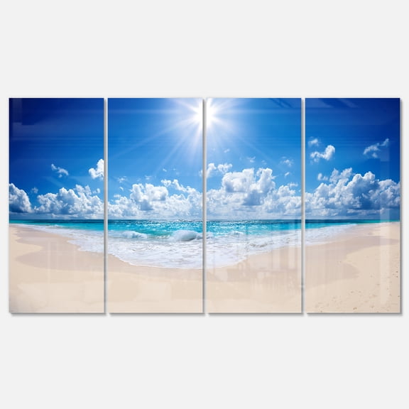 Designart 'Beautiful Tropical Beach Panorama' Metal Wall Art