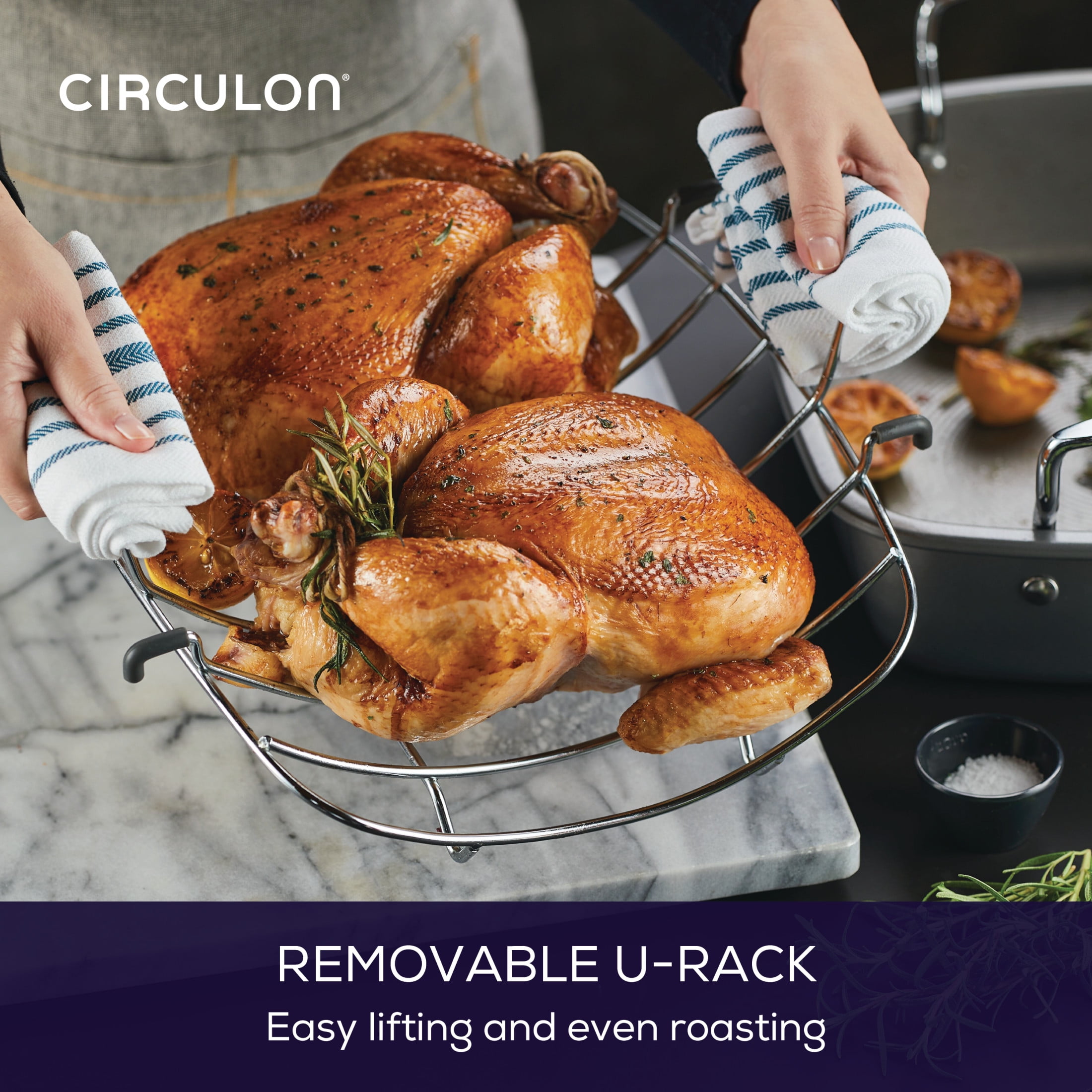 Circulon roaster with rack outlet