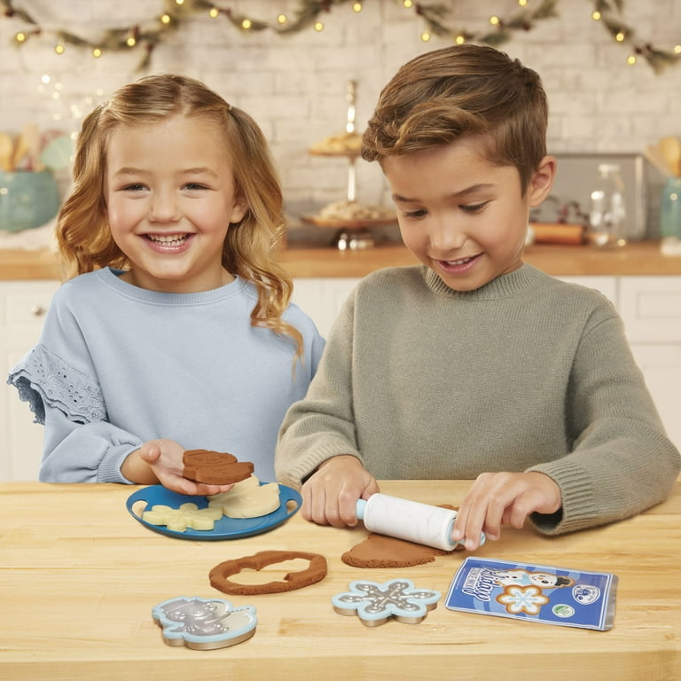 Little Tikes Creative Chefs Holiday Cookies Kit, with Make-It Mix