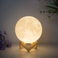 thumbnail image 4 of Lámpara 3D En Forma De Luna, 2 Colores, Recargable Por Usb, Luz Nocturna, Hermosa Luz Sensible Con Soporte De Madera Para Habitación, Regalo De Navidad Minnieouse HA025311-02, 4 of 5