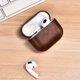 thumbnail image 4 of Funda de cuero marrón para AirPods 3 (2021), funda protectora de cuero genuino premium a prueba de golpes para Apple AirPods 3 Estuche de carga de auriculares (LED visible) Cargador inalámbrico, 4 of 5