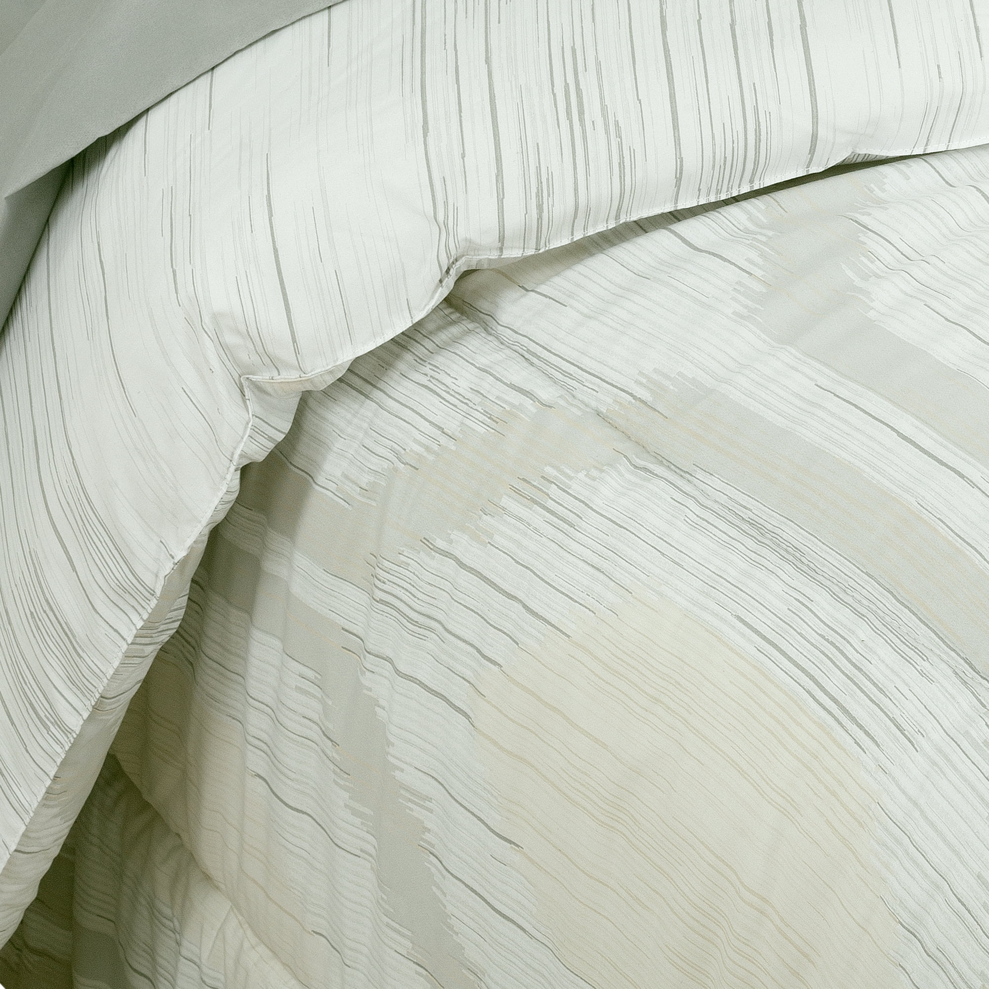 Twin Comforter Set, Hexagon Strié Soft, Breathable, Bed in a Bag with Strié Stripe Reverse Comforter