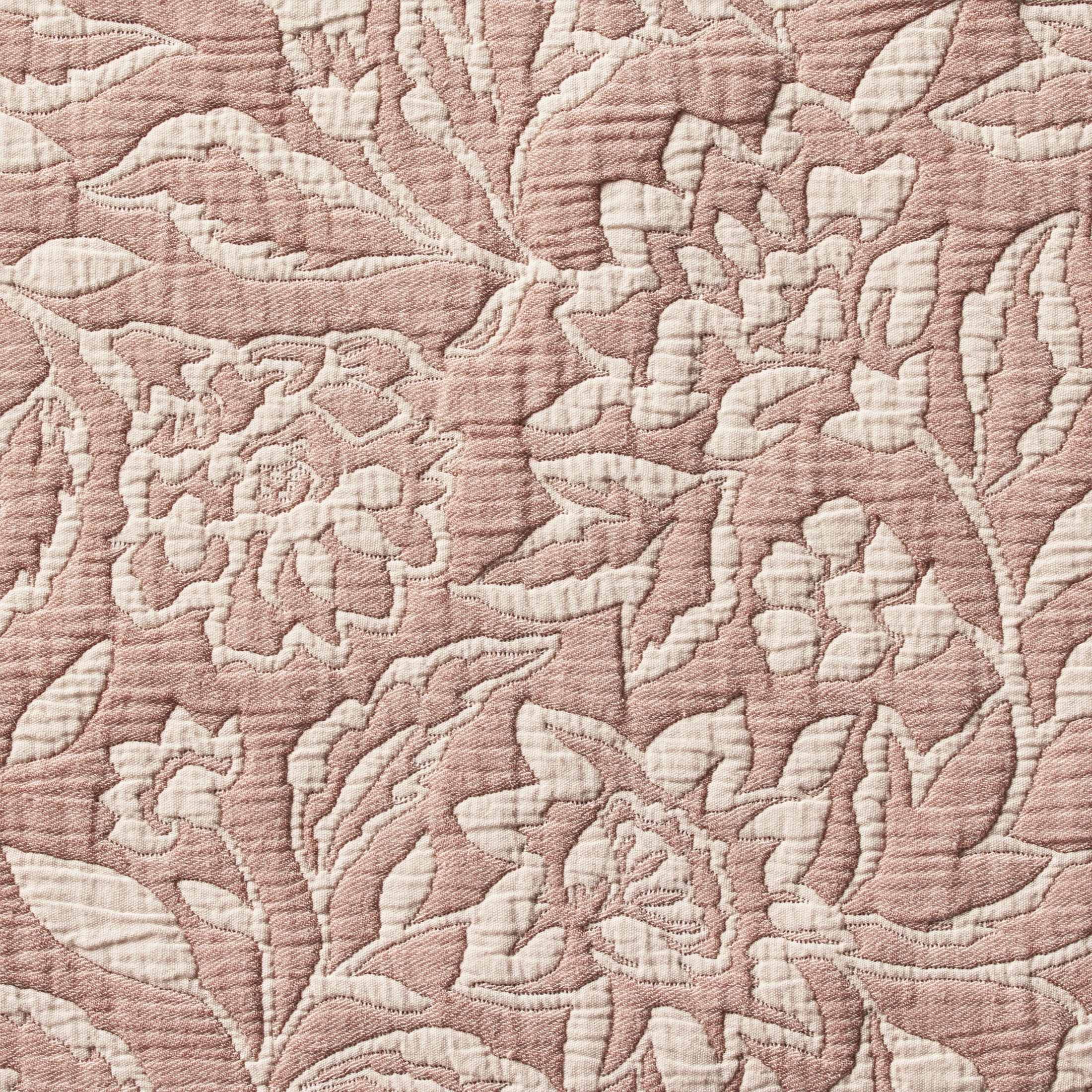 Better Homes & Gardens Floral Matelassé Quilt, King, Pink Rose Bedding