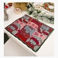 thumbnail image 4 of Alfombrilla de mesa navideña tejida, diseño creativo con motivo de guirnalda, colores vibrantes, ideal para decoración festiva, tamaño 44 x 34 cm, perfecta para proteger y embellecer tu mesa., 4 of 7