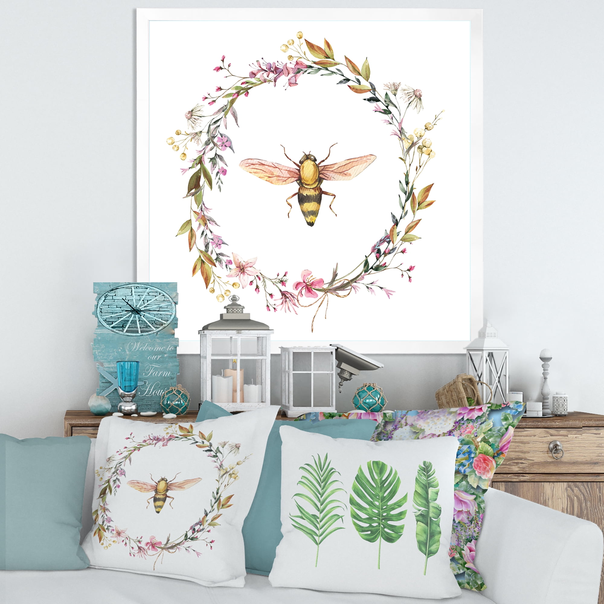 Designart 'Wildflowers Wreath and A Bee' Farmhouse Framed Art Print