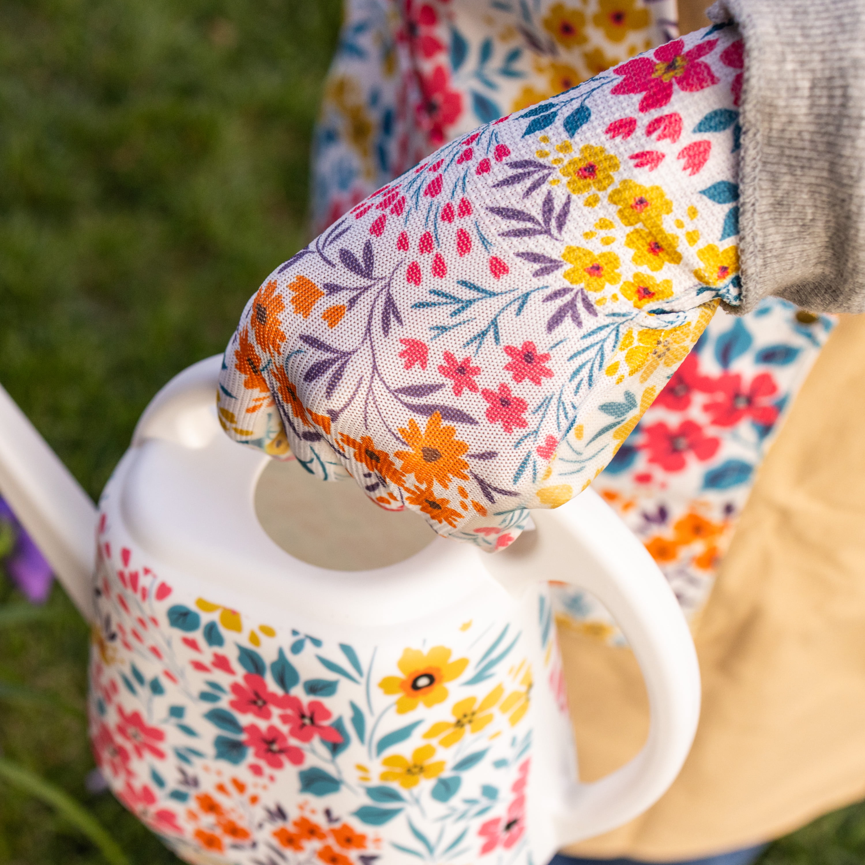 Expert Gardener Floral Pattern Nitrile Gardener Gloves