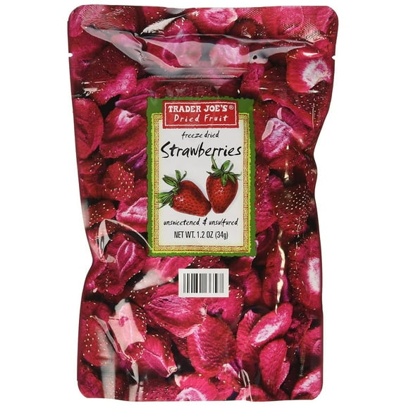 Trader Joe's Dried Fruit Freeze Dried Strawberries Unsweetened and Unsulfured 1.2 OZ (3 Pack)