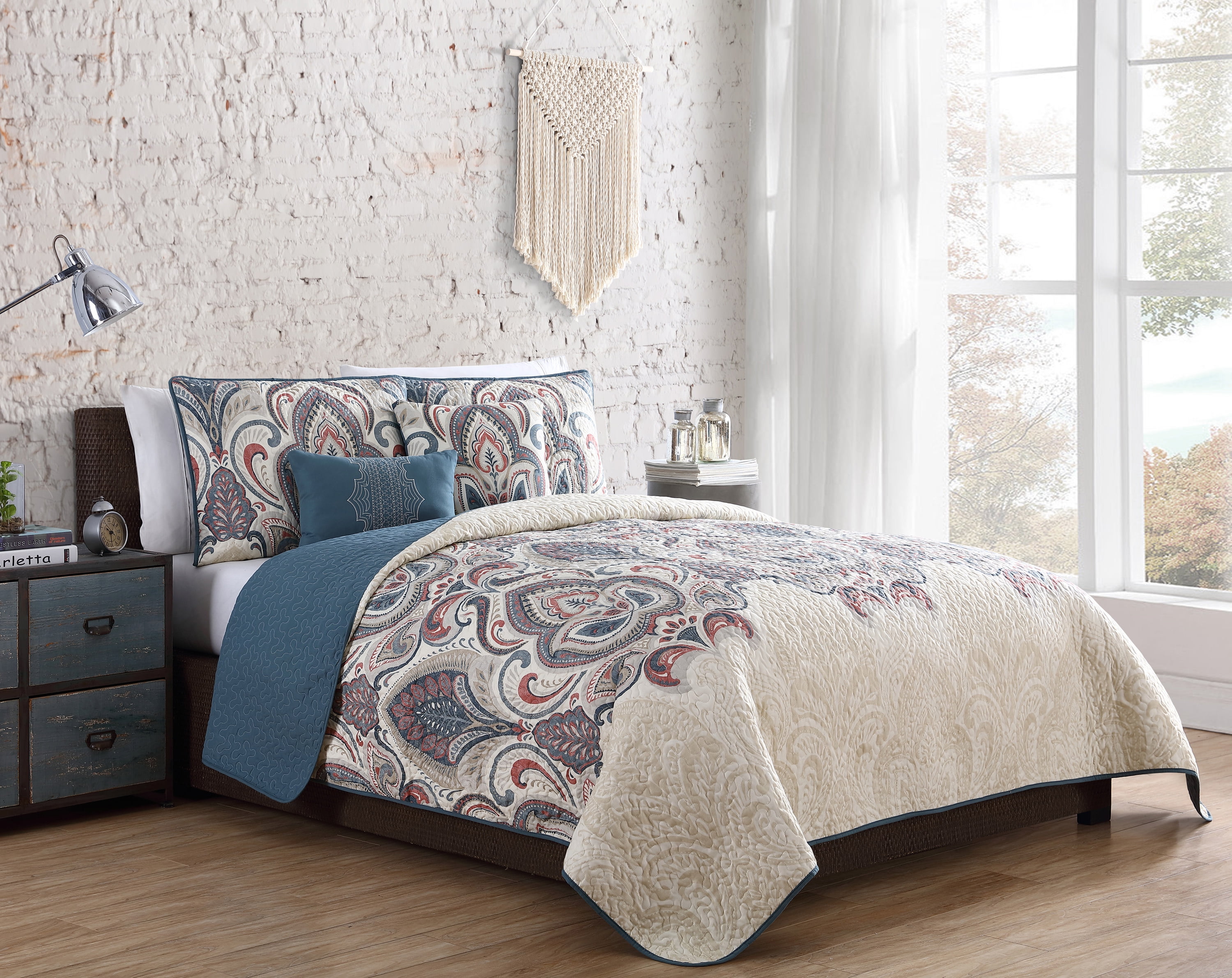 VCNY Home Multi-Color Zelda 5 Piece Bedding Quilt Set ...