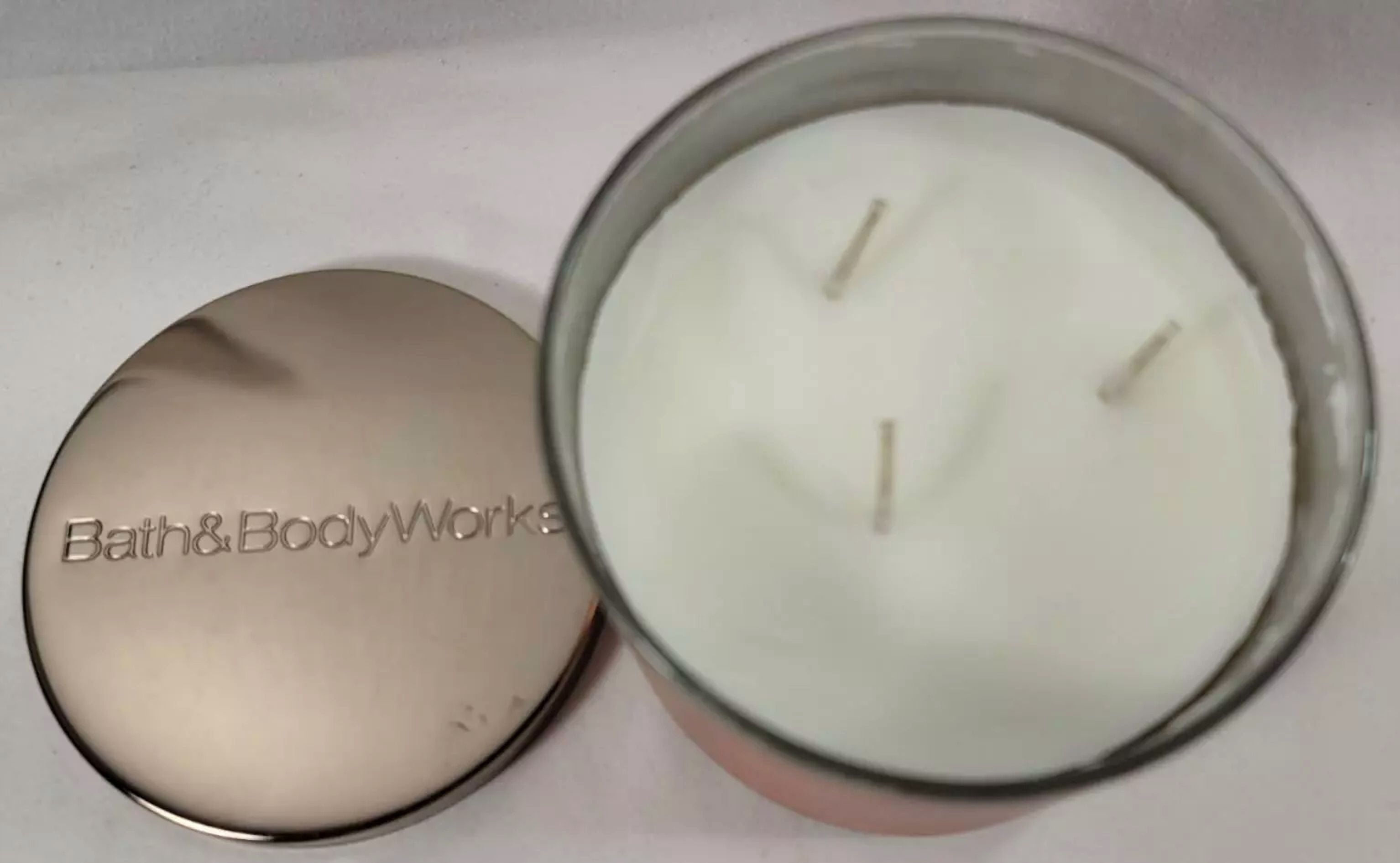 Bath and Body Works Scented Candles gwen's note 3 Wicks  14.5 OZ