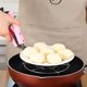thumbnail image 5 of Pinzas para platos y sartenes de acero inoxidable resistentes al calor para sacar platos o tazones calientes del horno de microondas Instant Pot TUNC Sencillez, 5 of 5