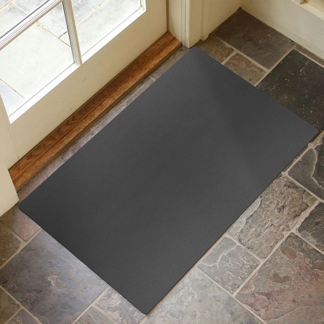 Tapis de Porte avant Intérieur Extérieur, Tapis d'Entrée Imperméable à Profil Bas pour Porte Arrière, Tapis en PVC Doux Aspect Cuir pour Entrée, Facile à Nettoyer et Résistant aux Taches, Gris Foncé, 15.7x11.8 Pouces