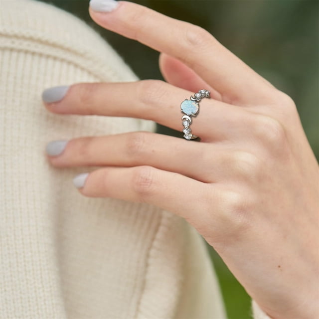 Bague Ovale Blanche Opale Lune Style Rétro avec Zirconia pour Amateurs de Bijoux Uniques