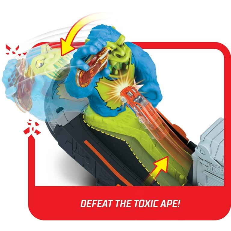 Hot Wheels Toxic Ape Attack Playset with Moving Gorilla & Car