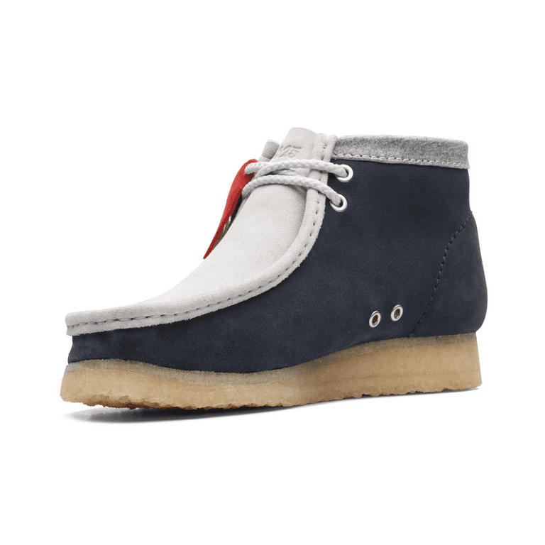 Clarks Mens Wallabee Boot VCY Blue Chukkas Boots Boots 9 Clarks Mens Wallabee Boot VCY Blue Chukkas Boots Boots 9