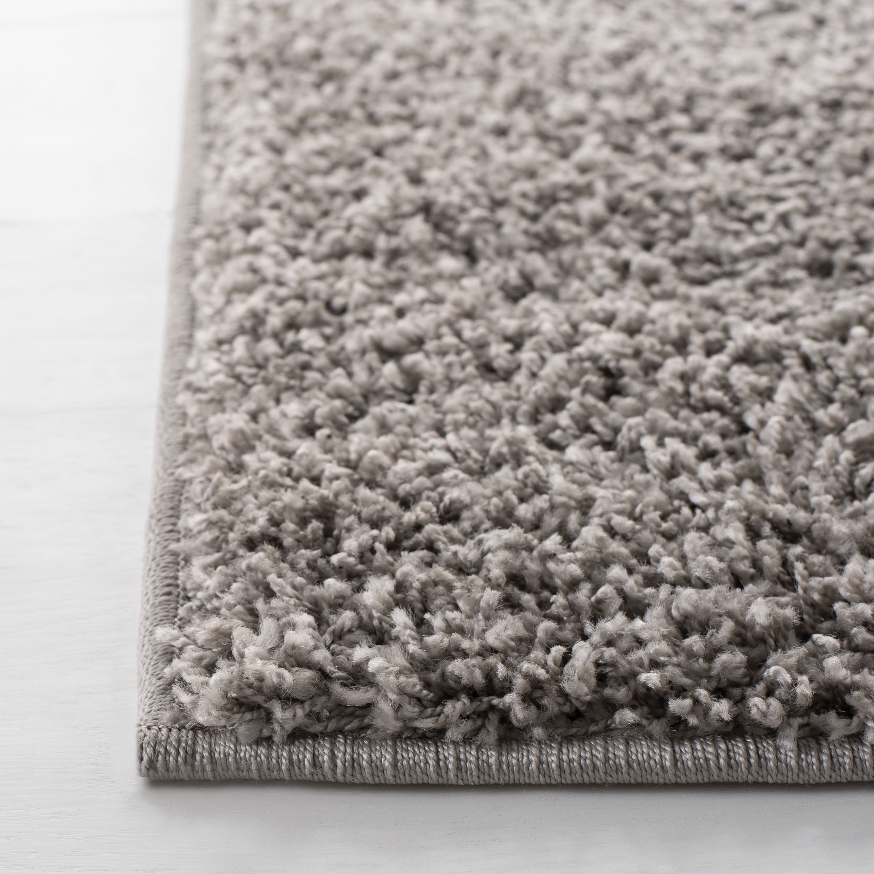 SAFAVIEH Primo Mason Solid Plush Shag Area Rug, Light Grey, 9' x 12'