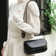 thumbnail image 2 of Bolso bandolera ligero para mujer Mini monedero de cuero PU sólido moda monedero embrague FLhrweasw Nuevo, 2 of 9