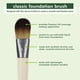 thumbnail image 2 of Brocha facial para base de maquillaje EcoTools Classic para líquidos y cremas, 2 of 9