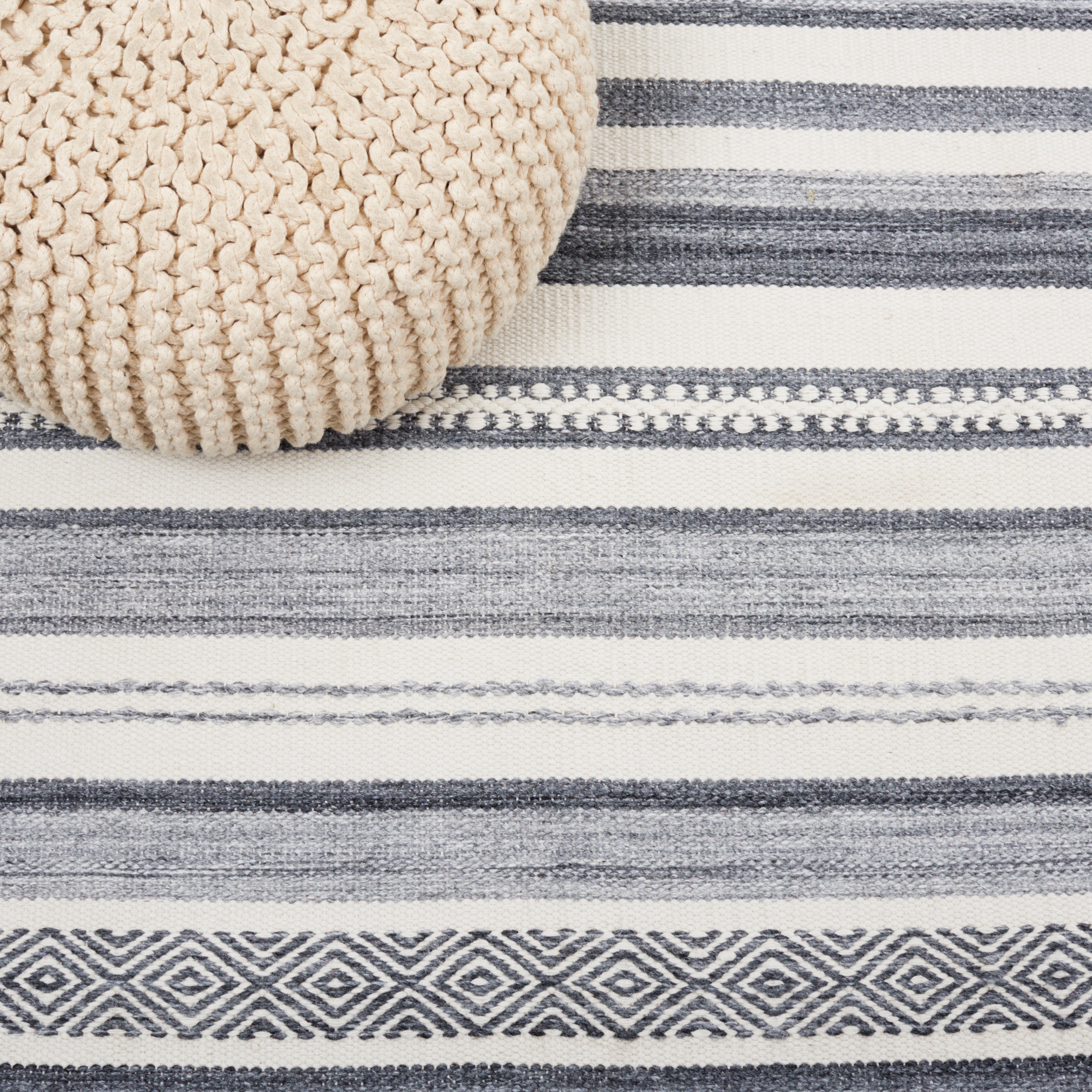 SAFAVIEH Striped Kilim Lagrange Striped Polyester Area Rug, Charcoal/Ivory, 5' x 8'