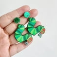 thumbnail image 4 of RV Fiesta Chenille Ear Pendientes de moda para niña Adornos acrílicos 2 pares Rojo Verde, 4 of 5