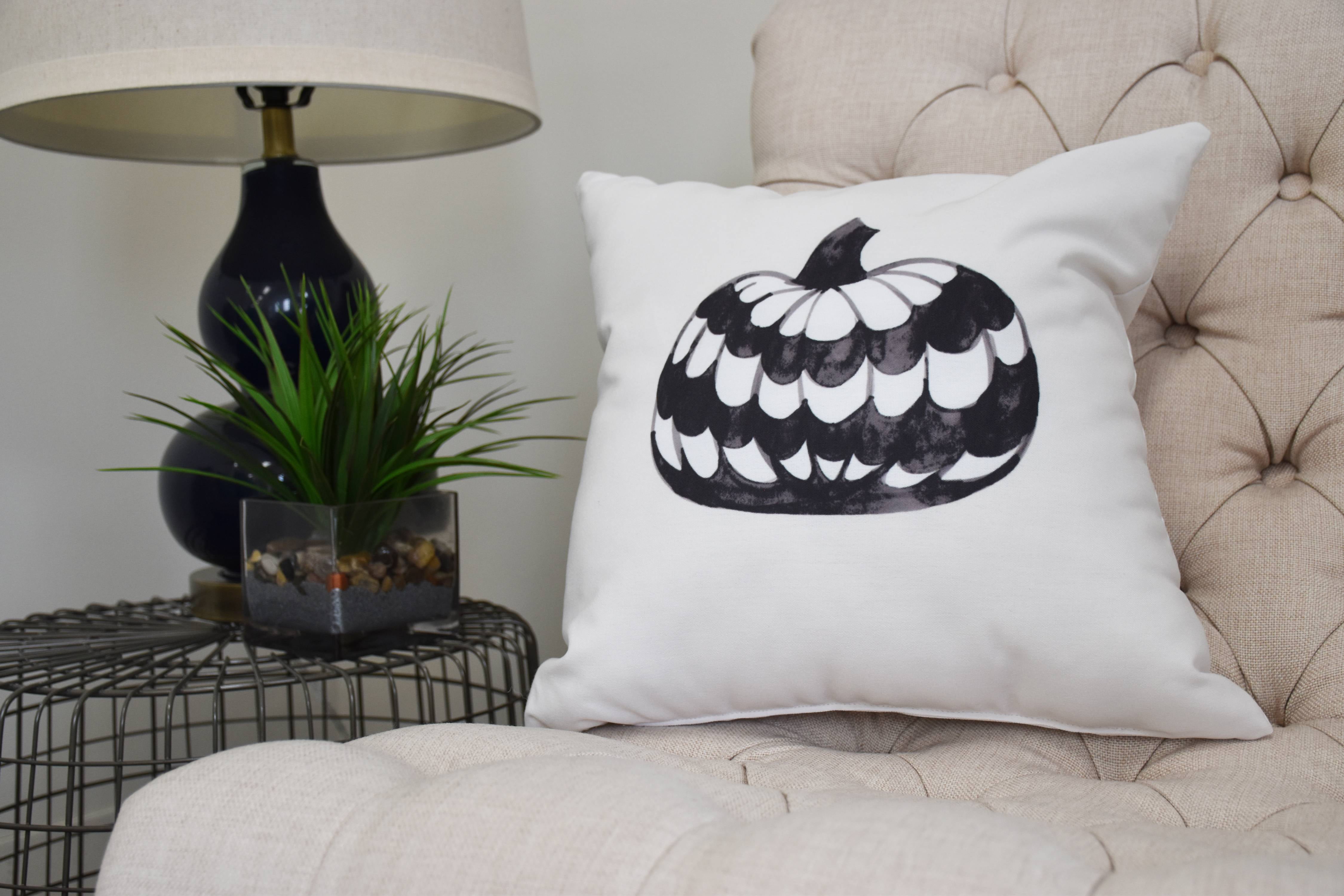 Pumpkin Single 16 Inch Cream Halloween Print Decorative Throw Pillow