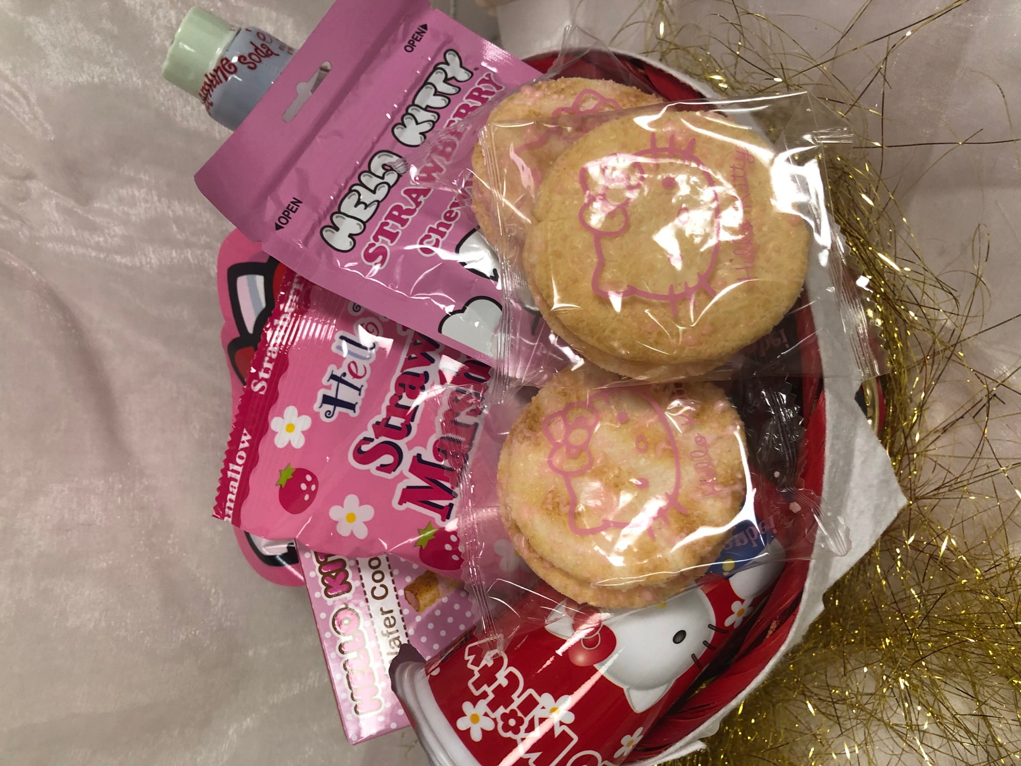 Hello Kitty Snack Mix Box Holiday Gift Set 7 Different Variety Product of Japan