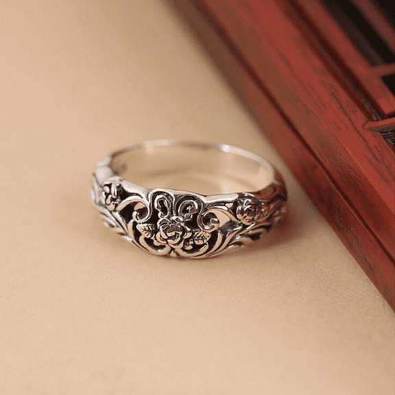 New Bohemia Antique Silver Color Engraved Flower Rings for Women Gift Classic Design Finger Ring Vintage Jewelry Party
