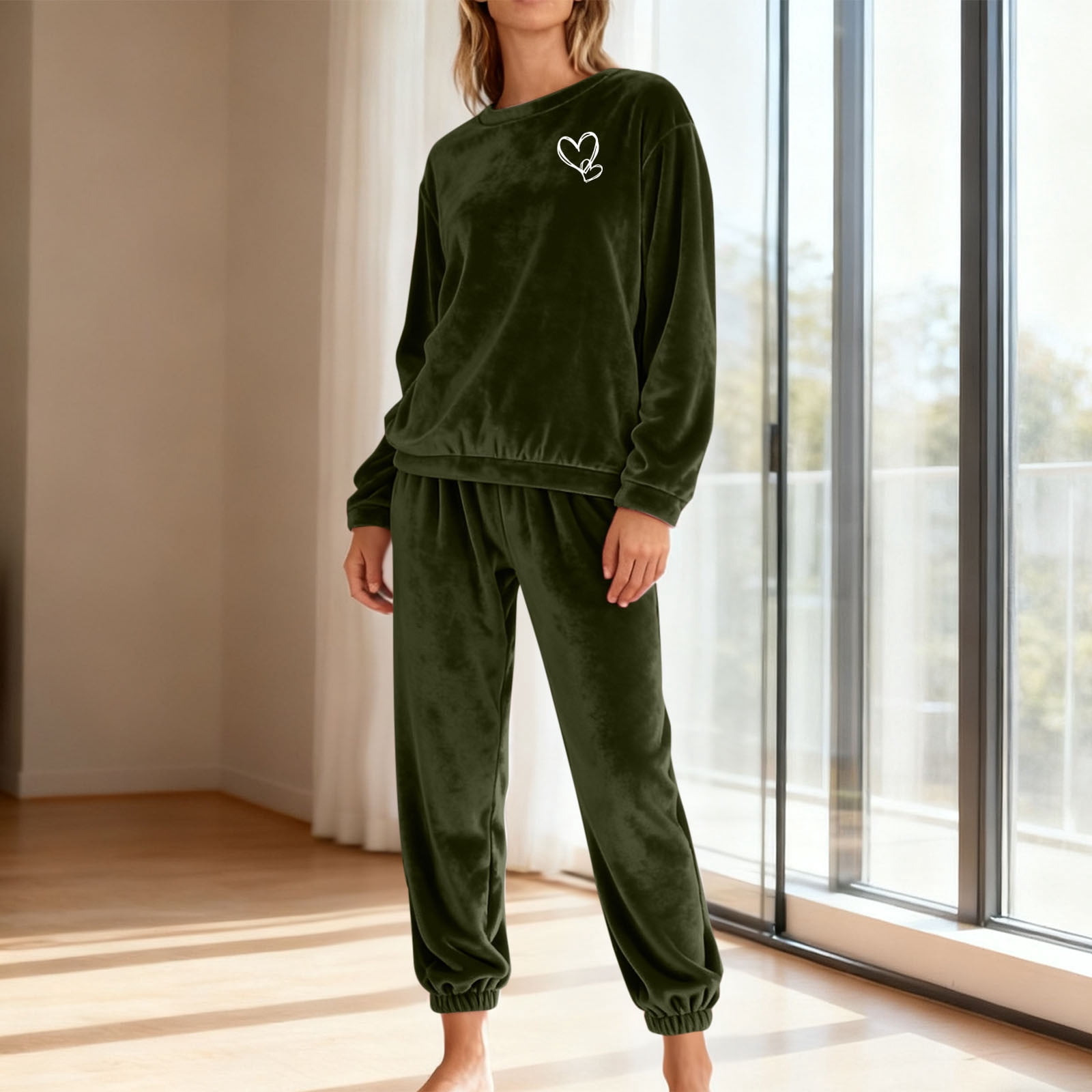 Women's Velvet Pajama Set Warm Long Sleeve Shirts & Joggers 2 Piece Jogging Suit Soft Sweatsuit Set Fashion Tracksuit Trendy Sleepwear Comfy Pjs Winter Outfits