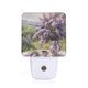 thumbnail image 1 of Balery Lilacs Teapot Scenic Painting Luz Nocturna LED con Sensor Automático, Enchufe con Sensor Crepuscular, Luz Suave de 0.5W para Dormitorio, Pasillo, Baño-EU, 1 of 7