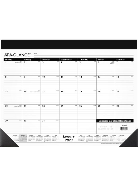Desk Pad Calendar in Calendars