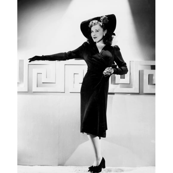 Paulette Goddard Ca. Mid-1940S Photo Print (16 x 20)