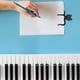 thumbnail image 4 of 2 pinzas decorativas para libros de música, con forma de gato de dibujos animados, para sujetar páginas de libros de música y piano., 4 of 6
